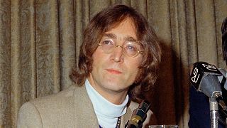 La guitarra perdida de John Lennon bate un récord mundial en una subasta 