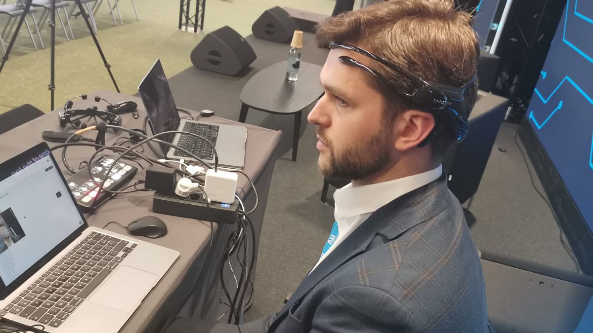 France’s answer to Neuralink sends message to Macron using movement and brainwaves in world first thumbnail