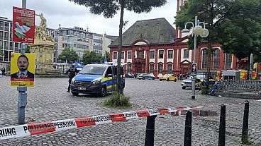 Mannheim: Messerangriff auf Islamkritiker - Polizei schießt auf Attentäter Mannheim: Messerangriff auf Islamkritiker - Polizei schießt auf Attentäter