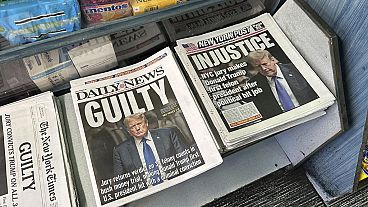 Los periódicos hablan de la condena penal de Donald Trump.