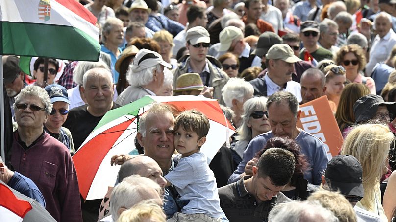 A Békemenet résztvevői a margitszigeti nagyréten 