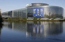  Eine riesige Leinwand, die für die Europawahlen wirbt, ist im April am Europäischen Parlament in Straßburg, Ostfrankreich, zu sehen