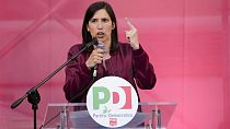La leader del Partito democratico Elly Schlein durante un comizio elettorale a Roma, 2 giugno 2024 