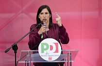 La leader del Partito democratico Elly Schlein durante un comizio elettorale a Roma, 2 giugno 2024 