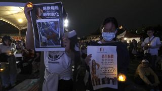 Participantes en una vigilia en Taiwán con motivo del 35 aniversario de las masacres de la plaza de Tiananmen (4 de junio de 2024)