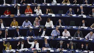 Legisladores listos para votar en el Parlamento Europeo.