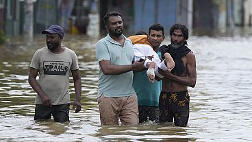 فيضانات وانهيارات طينية مميتة في سريلانكا 