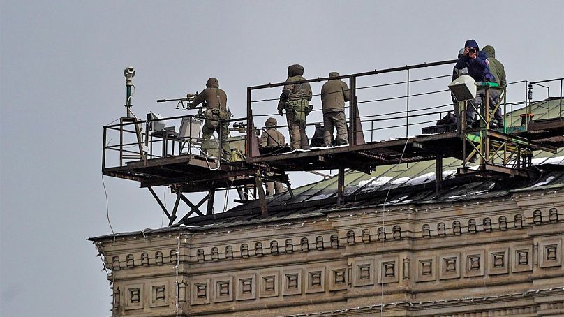 Mesterlövészek a GUM áruház tetején
