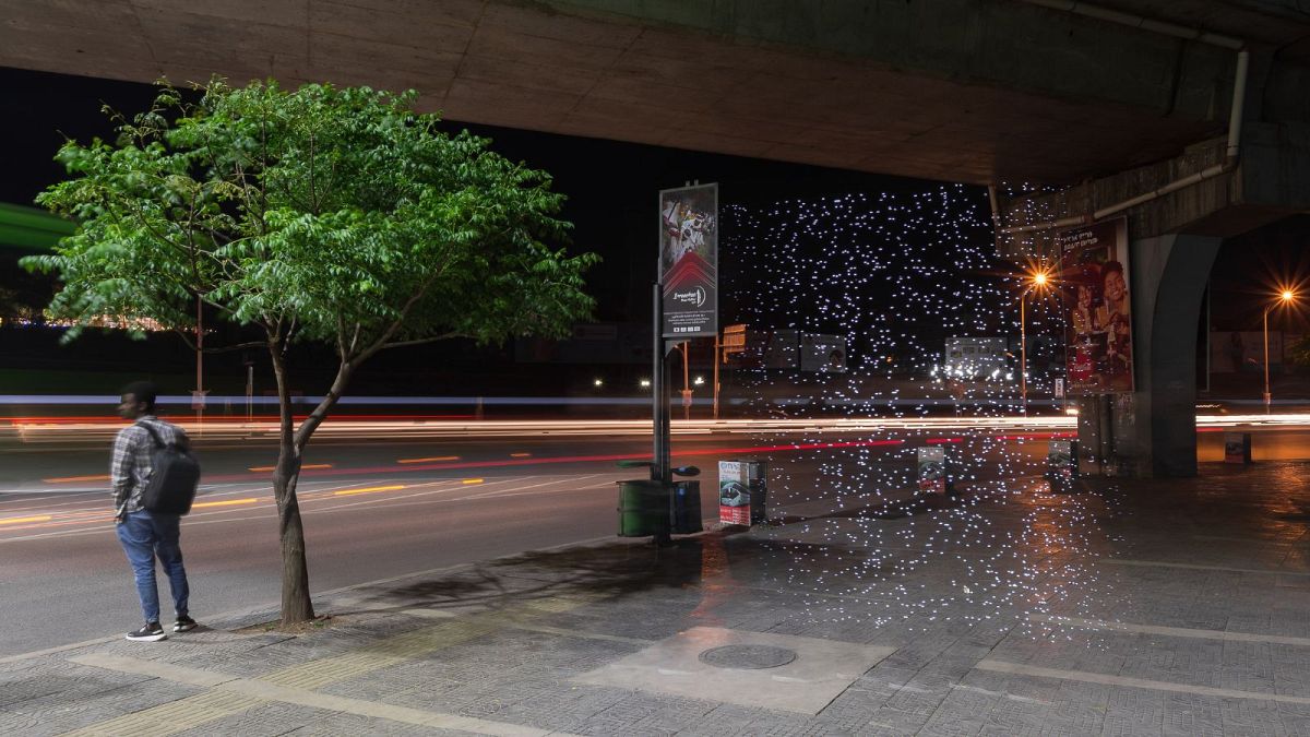 Making the invisible visible: Digital light painting reveals air ...