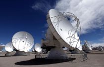 تصویر تزئیتی از یک رصدخانه در صحرای شیلی