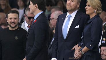 Президент Украины, премьер-министр Канады, король и королева Нидерландов участвуют в церемонии по случаю 80-й годовщины высадки союзников в Нормандии, 6 июня 2024 г.