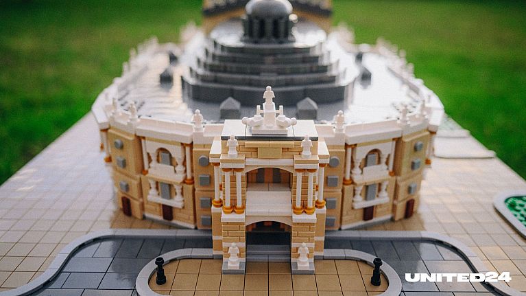 Odesa National Academic Opera and Ballet Theatre reconstructed in LEGO