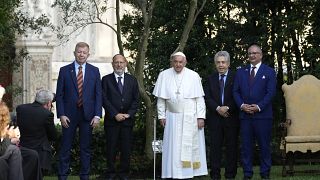 Pope Francis hosts Palestinian and Israeli ambassadors to pray for peace