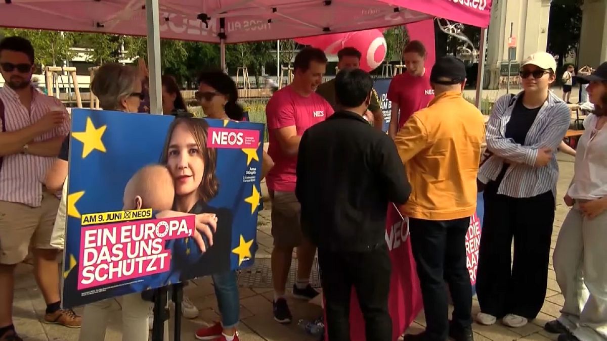 Austrian parties hold final campaign events ahead of Sunday's EU elections thumbnail