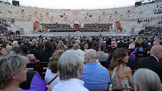 Les Arènes de Vérone ont célébré l'opéra italien, désormais inscrit au patrimoine de l'Unesco.