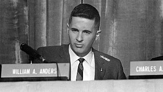 William A. Anders az amerikai légierő századosa Houstonban 1963. október 18-án.