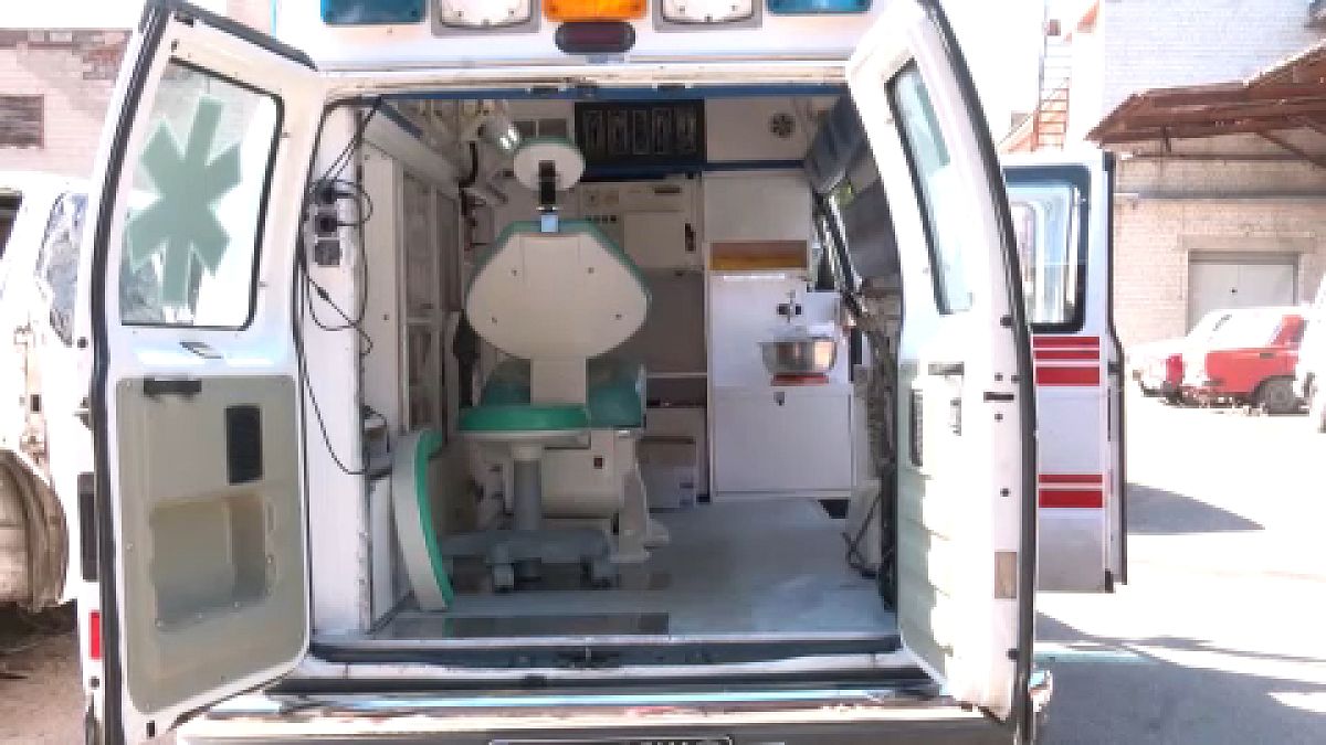 L'interno dell'ambulanza trasformata