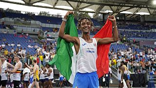 L'atleta italiano Yemaneberhan Crippa dopo la vittoria nella mezza maratona, 9 giugno 2024