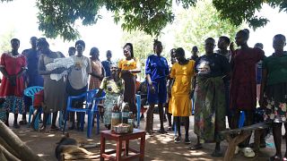 Des Ougandaises se battent pour préserver le karité