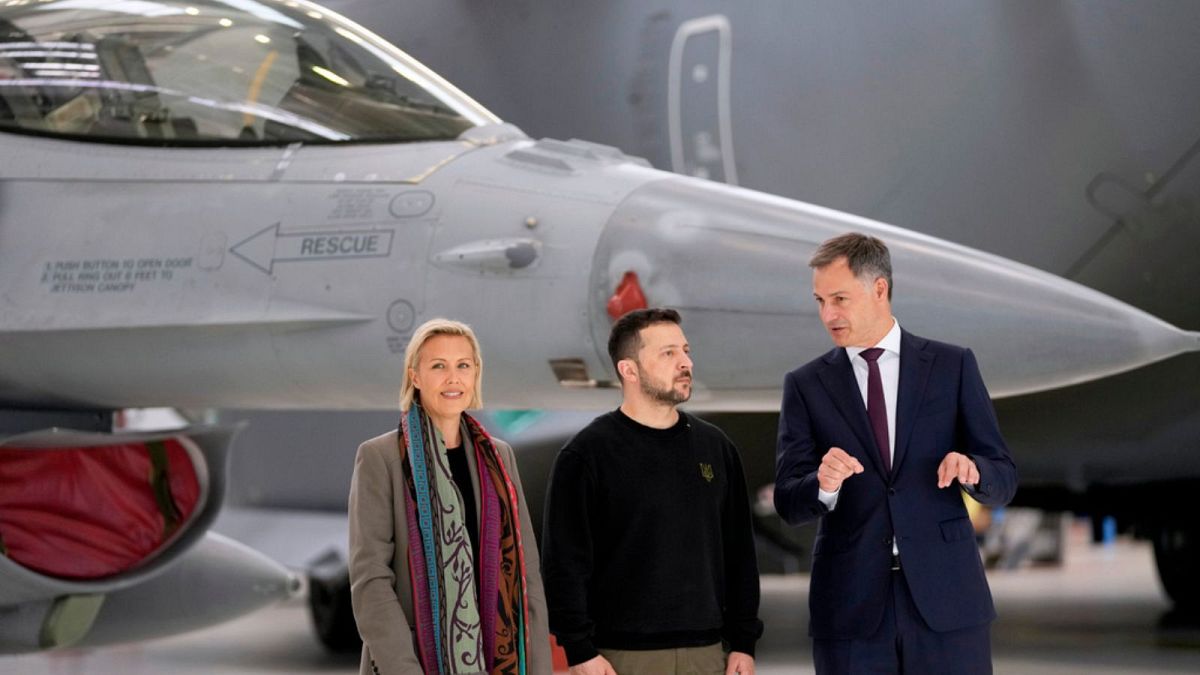 Belgium's Prime Minister and Belgium's Defense Minister, with Ukraine's President Volodymyr Zelenskyy