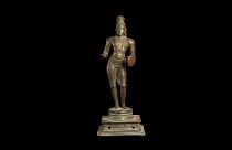 تعيد جامعة أكسفورد تمثالًا عمره 500 عام لقديس هندوسي إلى الهند 