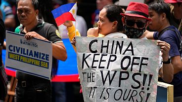 احتجاجات ضد "العدوان الصيني" في بحر الصين الجنوبي في العاصمة الفلبينية مانيلا 