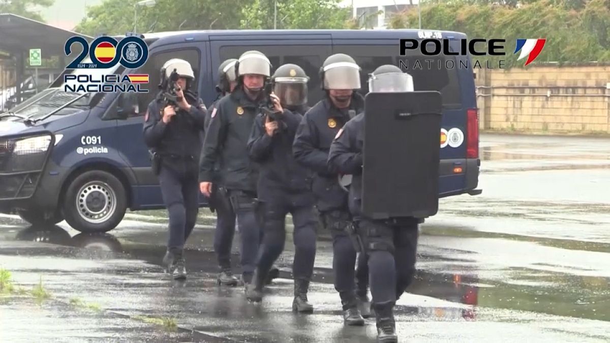 Közös rendőrségi gyakorlat a francia-olasz határon az olimpia előtt bő egy hónappal