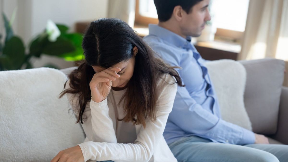 科学者の新たな発見。 パートナーは自分の痛みを理解してくれないと言う女性の意見は正しい