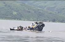  قارب يغرق في نهر الكونغو خارج كينشاسا، جمهورية الكونغو الديمقراطية، يوم الاثنين 12 فبراير 2024.
