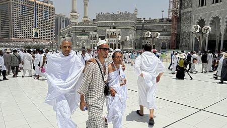 Milhares de muçulmanos iniciam a peregrinação oficial a Meca esta sexta-feira