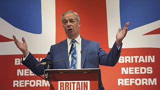 Nigel Farage, a Reform UK párt vezetője sajtótájékoztatóján