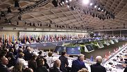 Vue générale de la session plénière du sommet sur la paix en Ukraine au Burgenstock, Suisse, samedi 15 juin 2024. 