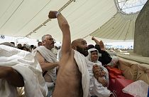 Muçulmanos durante a peregrinação Hajj na Arábia Saudita