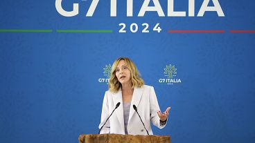 Giorgia Meloni lors de la conférence de presse finale au G7 en Italie