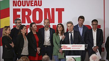 Líderes da coligação de esquerda francesa para as próximas eleições participam numa conferência de imprensa em Paris, sexta-feira, 14 de junho de 2024. 