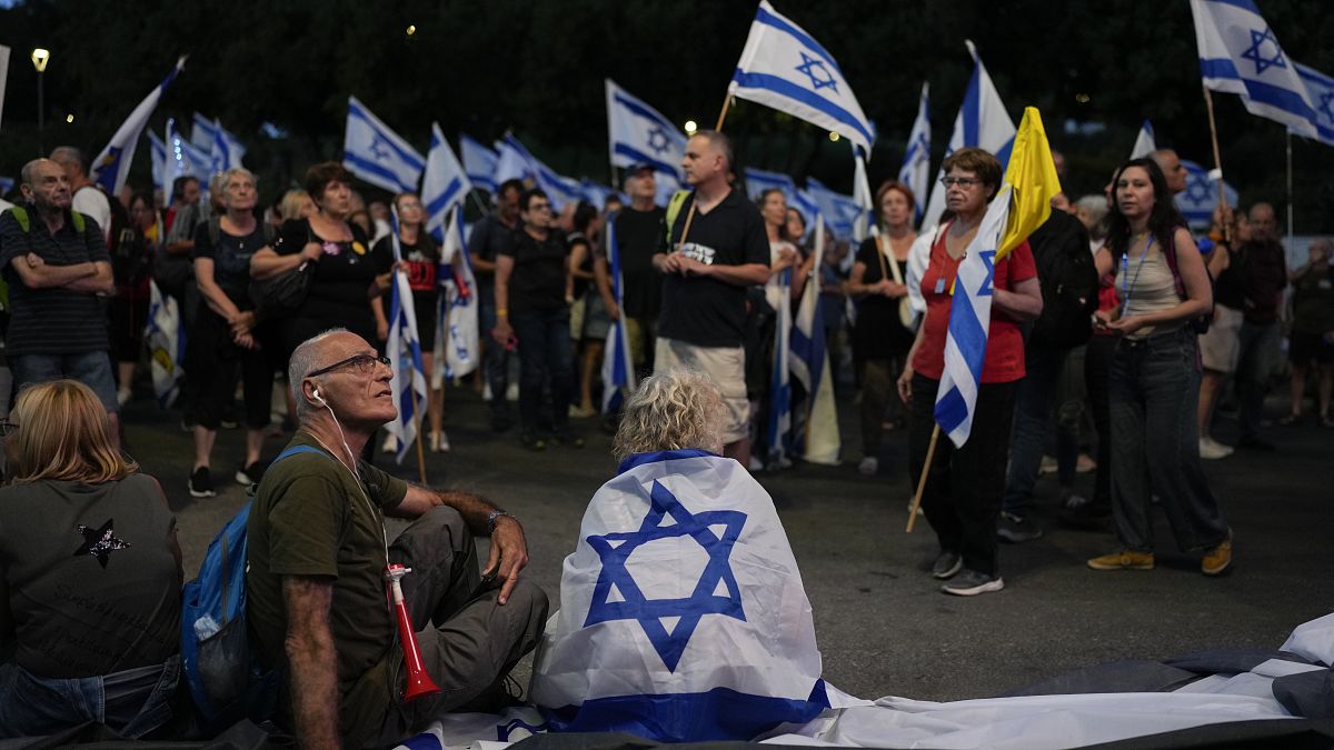 Хиляди протестират в Йерусалим срещу правителството на премиера Нетаняху