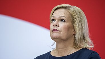 Нэнси Фезер, министр внутренних дел Германии  