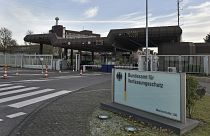 Almanya'nın iç istihbarat servisi olan Bundesamt für Verfassungsschutz'un merkezi girişinin fotoğrafı, Köln, Almanya, 2016.