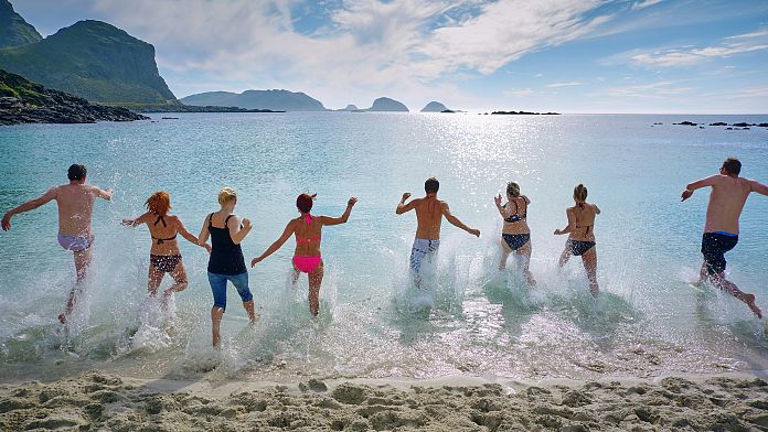 Le vacanze del 2025 si stanno esaurendo rapidamente: cosa devi sapere su quando prenotare e quando andare 1 696x392 cmsv2 de082fc8 47f9 5c3a 917a 0a7513c35960 8512498