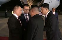 لحظة وصول الرئيس الروسي فلاديمير بوتين إلى كوريا الشمالية
