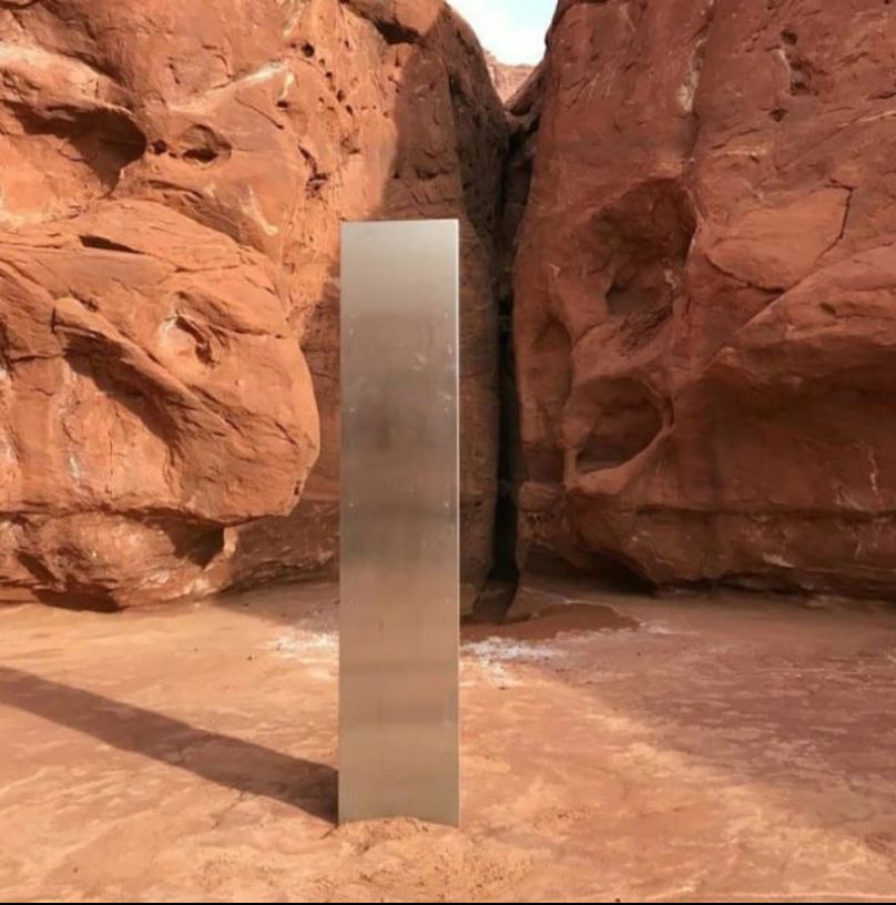 The mysterious monolith in Utah - 2020