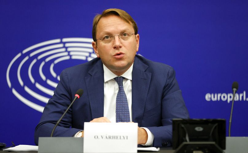 Várhelyi Olivér a 2021-es bővítési csomagról szóló sajtótájékoztatón -s Strasbourg, 2021.10.19.