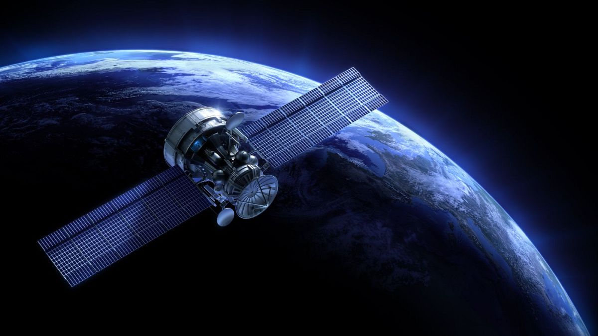 Мъртвите сателити произвеждат 17 тона разрушаващи озона частици годишно, установи проучване