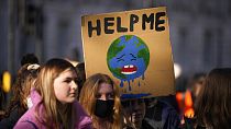 نشطاء المناخ الشباب يشاركون في احتجاج شبكة المناخ الطلابية في المملكة المتحدة (UKSCN)،