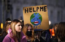 نشطاء المناخ الشباب يشاركون في احتجاج شبكة المناخ الطلابية في المملكة المتحدة (UKSCN)،