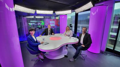 Host Stefan Grobe and his guests focusing on the struggle to fill the EU top jobs after the election, the election campaign in France and football as a unifying factor.