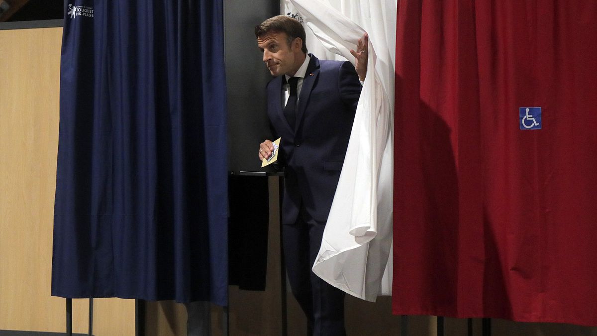 La France face à la paralysie politique : quatre scénarios pour les élections françaises