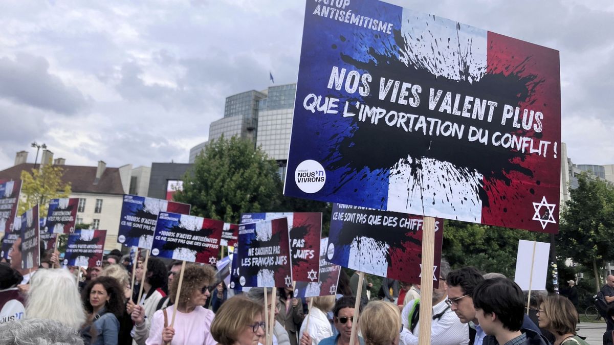 Protest gegen Antisemitismus in Frankreich; Vergewaltigung einer 12-Jährigen schockt viele Menschen 