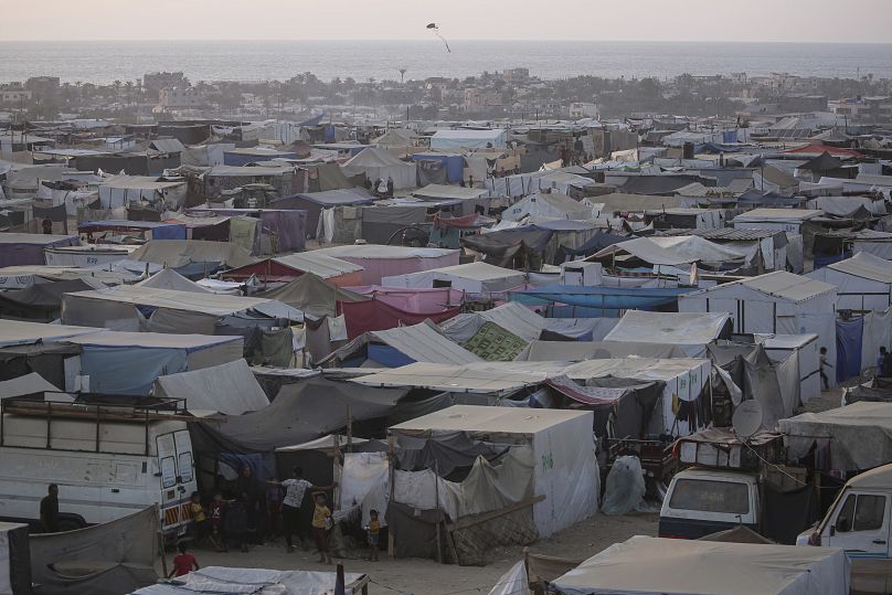 عکسی از چادرهای آوارگان در خان یونس در تاریخ ۱۸ ژوئن ۲۰۲۴