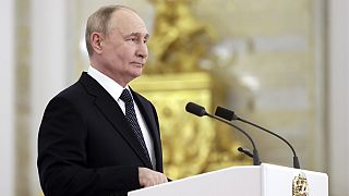 Russie : Poutine se dit "ouvert au dialogue" avec l'OTAN